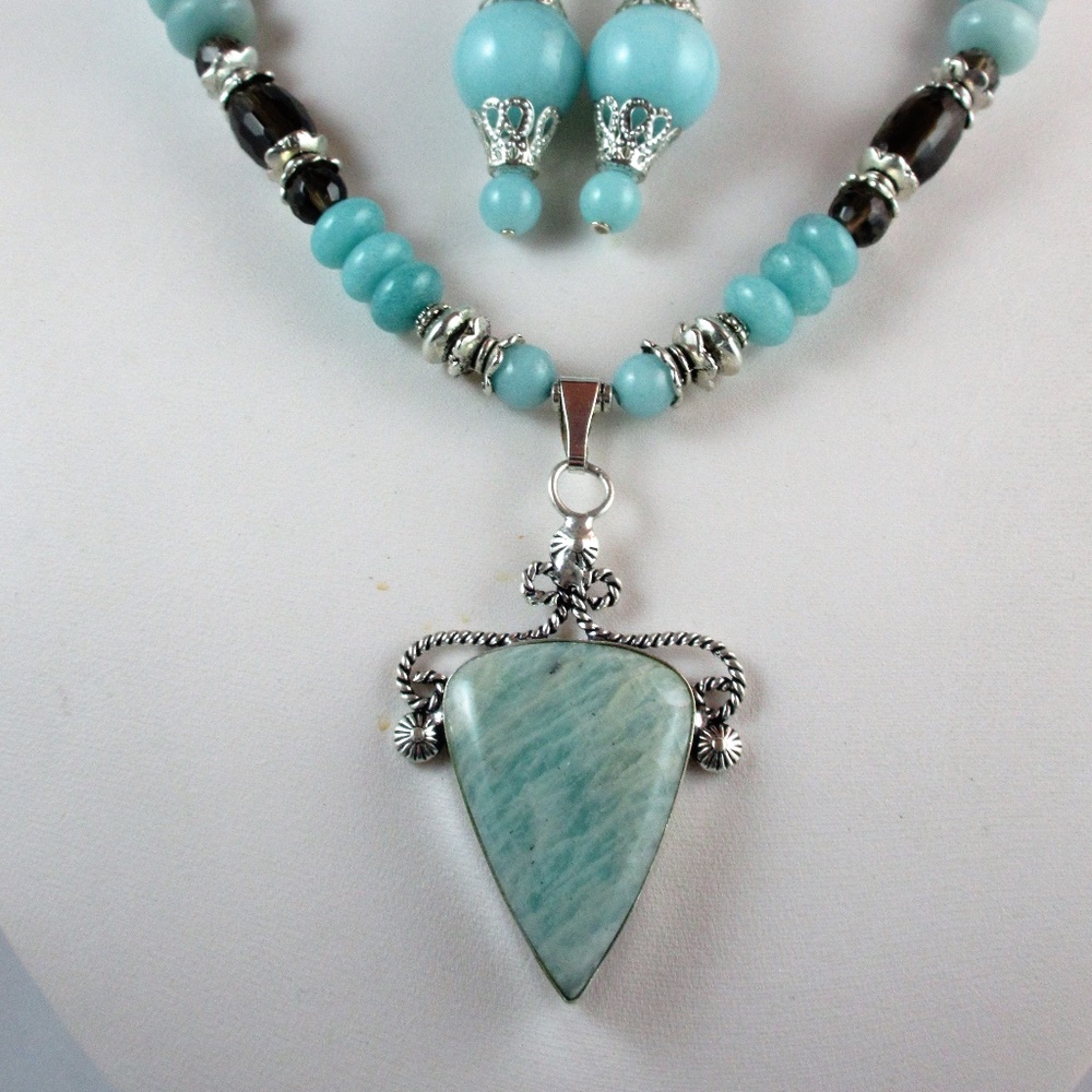 Amazonite & Smoky Quartz pendant beaded necklace